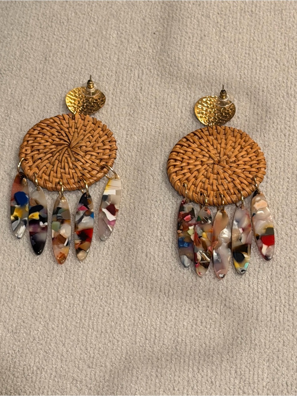 Source Unknown Gold-Tone Woven Disc Earrings with Multicolor Resin Drops